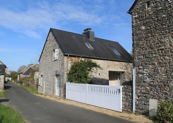 Holiday home Les Pommiers